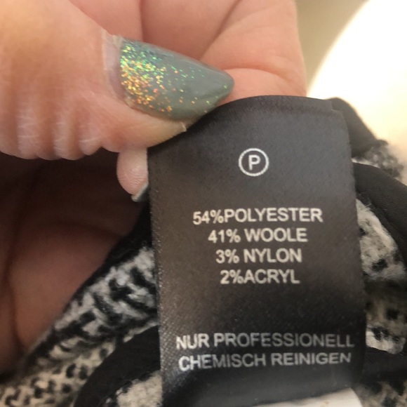 Cynthia Rowley stylish plaid jacket 3/4 sleeve black piping, pockets, great fun - Picture 7 of 7